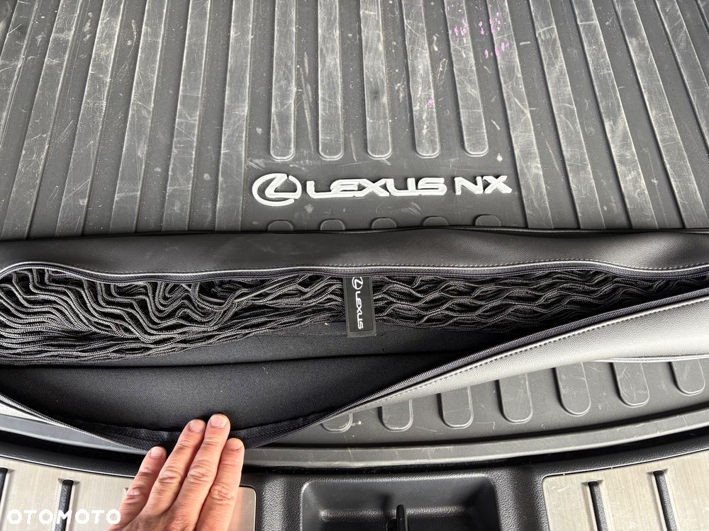 Lexus NX 350h Prestige AWD - 38