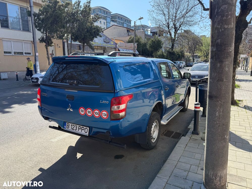 Mitsubishi L200 Double Cab M/T Invite - 28