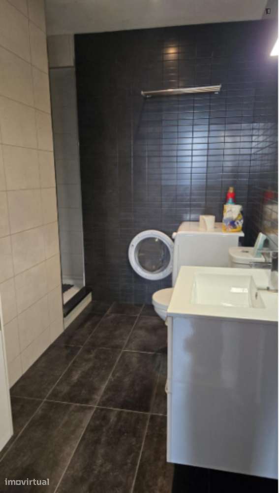 Quarto - localizado em Porto - Grande imagem: 2/4