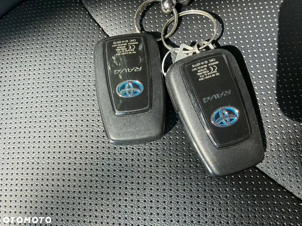 Toyota RAV4 - 18