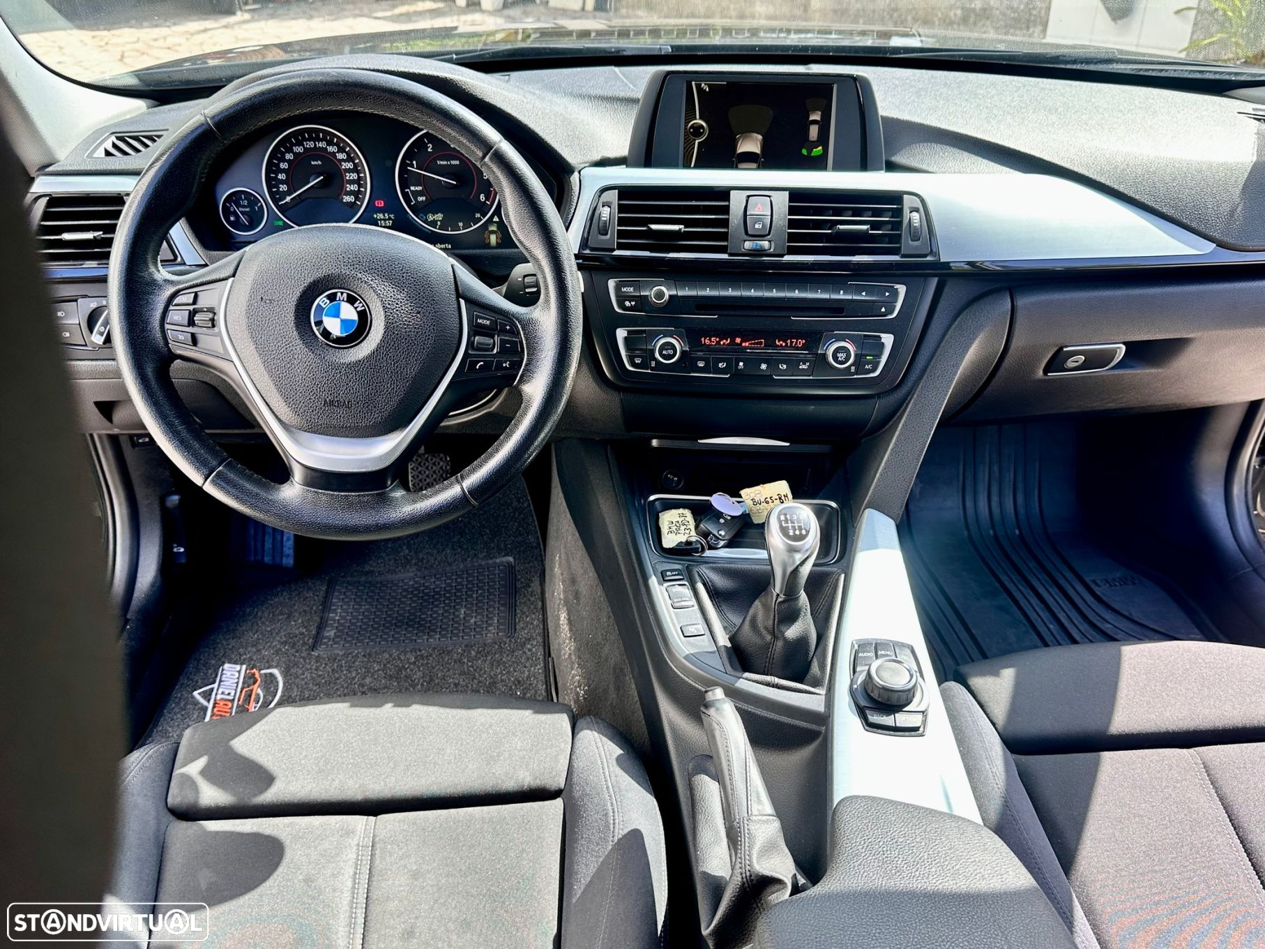 BMW 318 d Touring Line Sport - 30