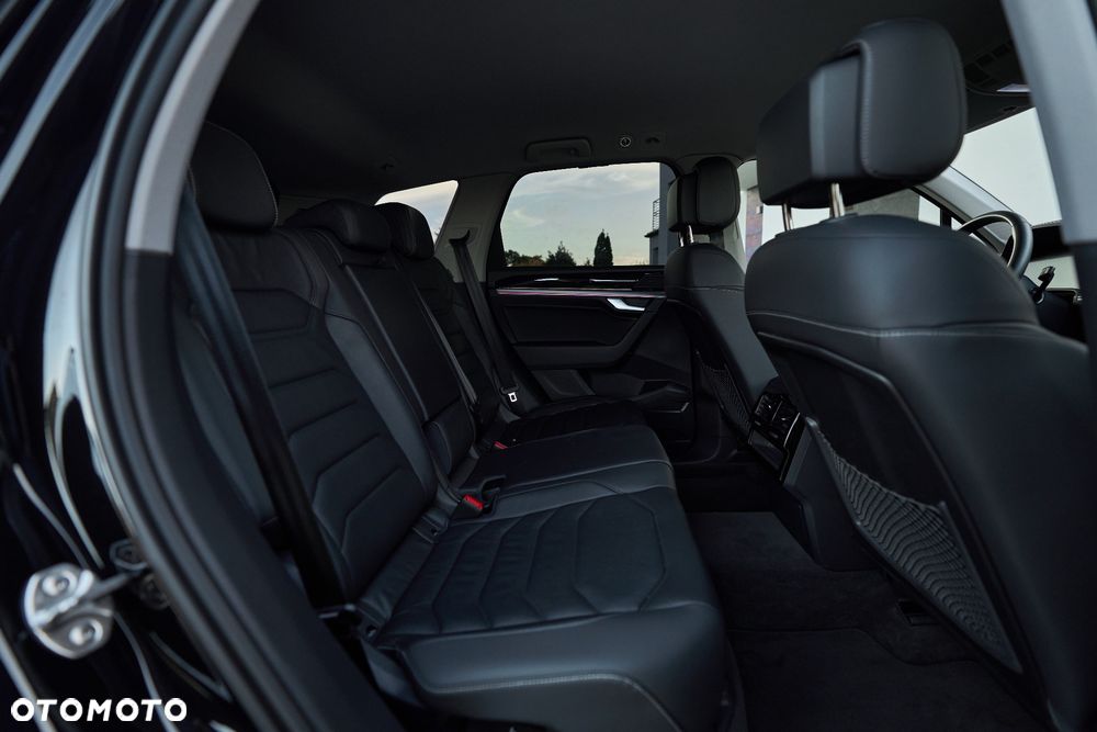 Volkswagen Touareg 3.0 V6 TDI 4Motion Elegance - 32