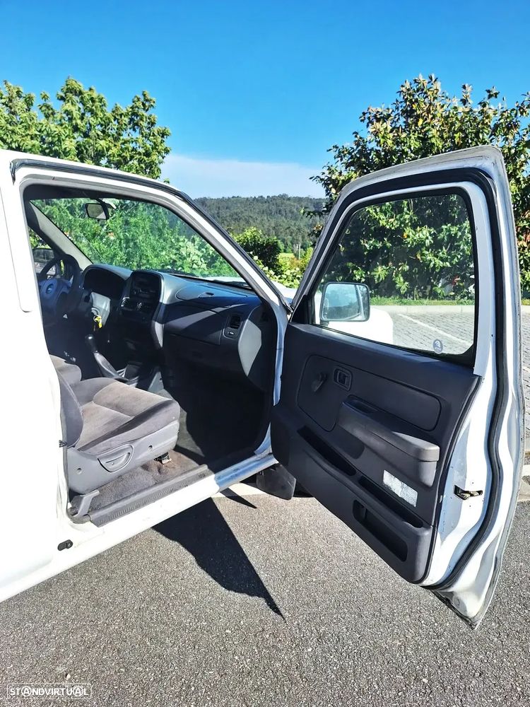Nissan D22 Pick Up 2.5Di Cabine Dupla - 10