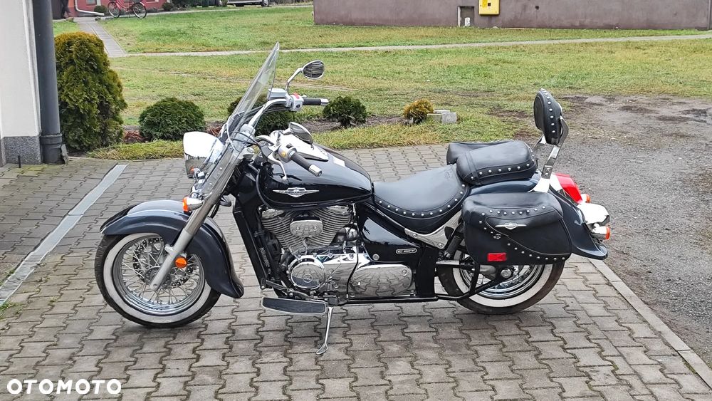 Suzuki Boulevard - 4