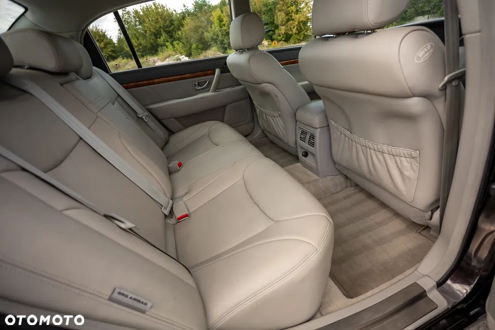 Kia Opirus 3.5i V6 Premium - 24