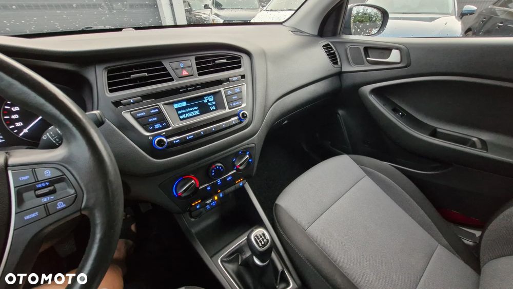 Hyundai i20 1.2 Trend - 18