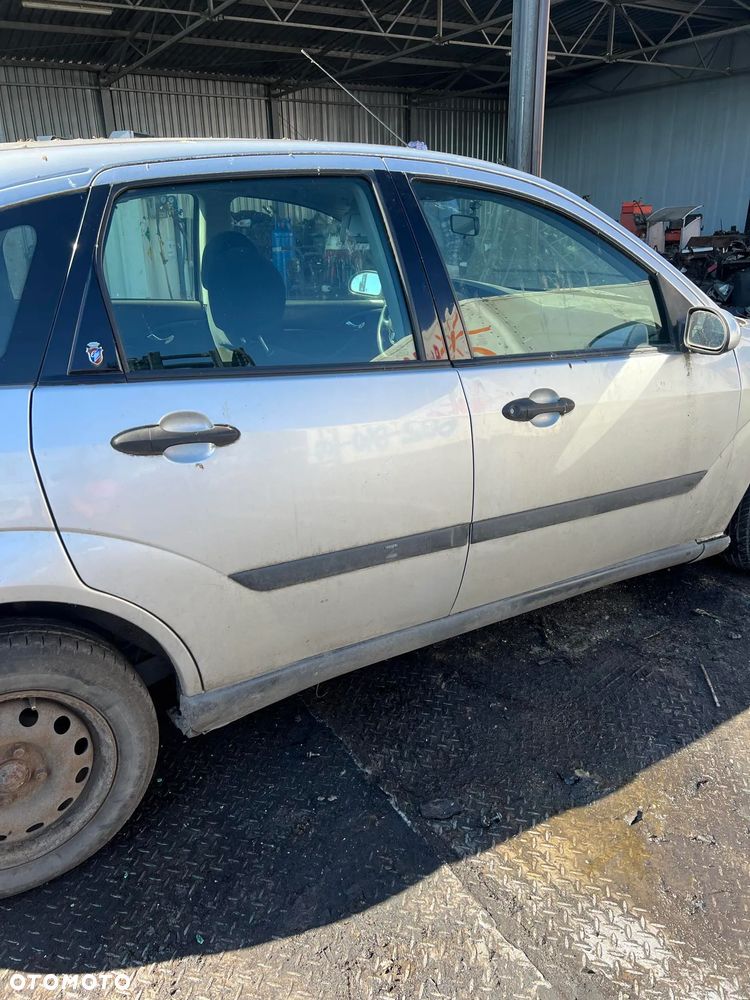 Drzwi prawe przednie/Tylne Ford Focus I 1 KOMPLETNE !! KOROZJA !! - 1