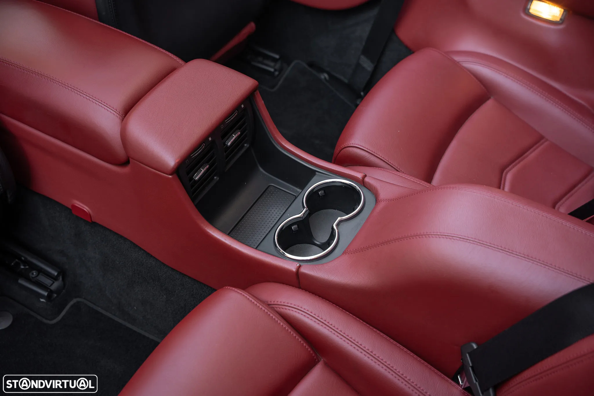 Maserati Grancabrio 4.7 V8 Sport - 28