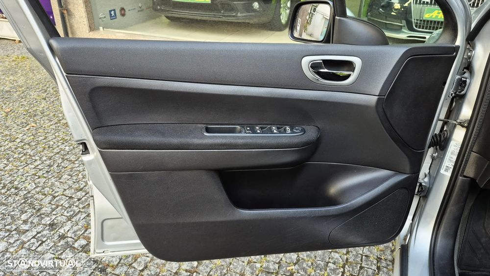 Peugeot 307 Break 1.4 HDi XS - 15