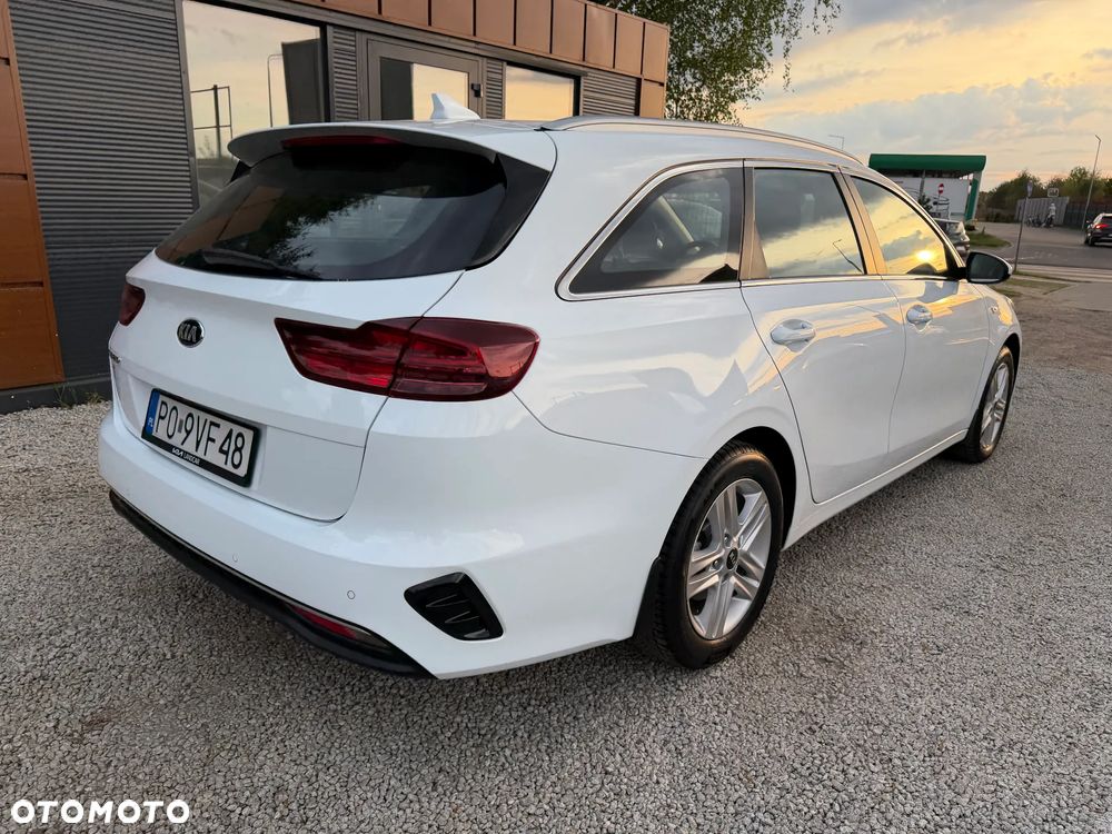 Kia Ceed 1.5 T-GDI GT-Line DCT - 5