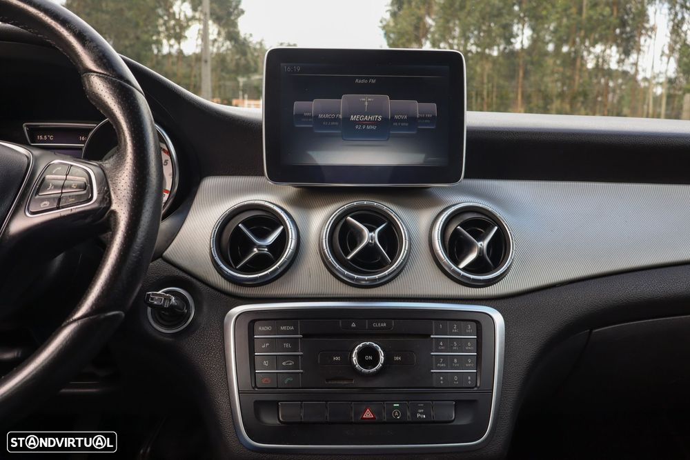 Mercedes-Benz CLA 180 - 15