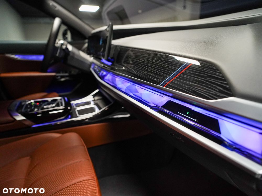 BMW Seria 7 - 4