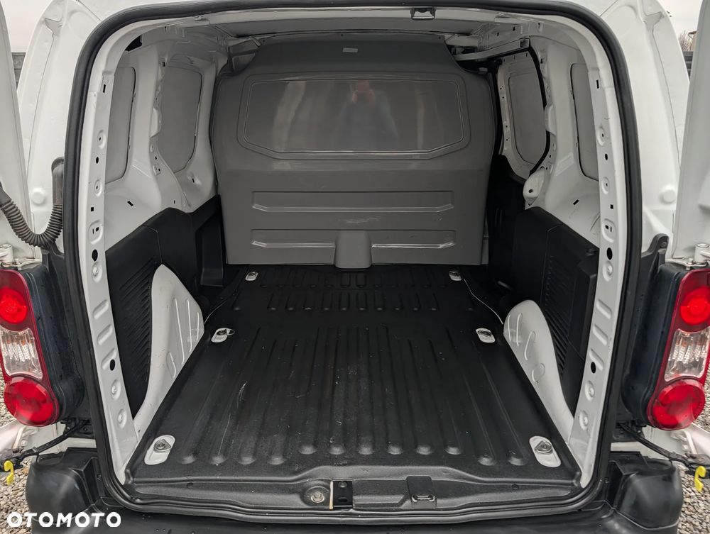 Peugeot Partner - 11