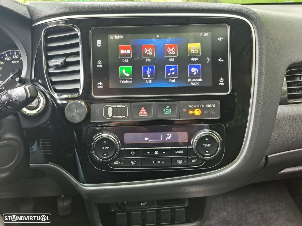 Mitsubishi Outlander 2.2 DI-D Intense - 24