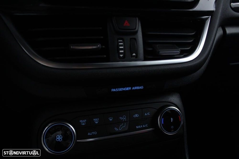 Ford Fiesta 1.0 EcoBoost MHEV ST-Line X - 28