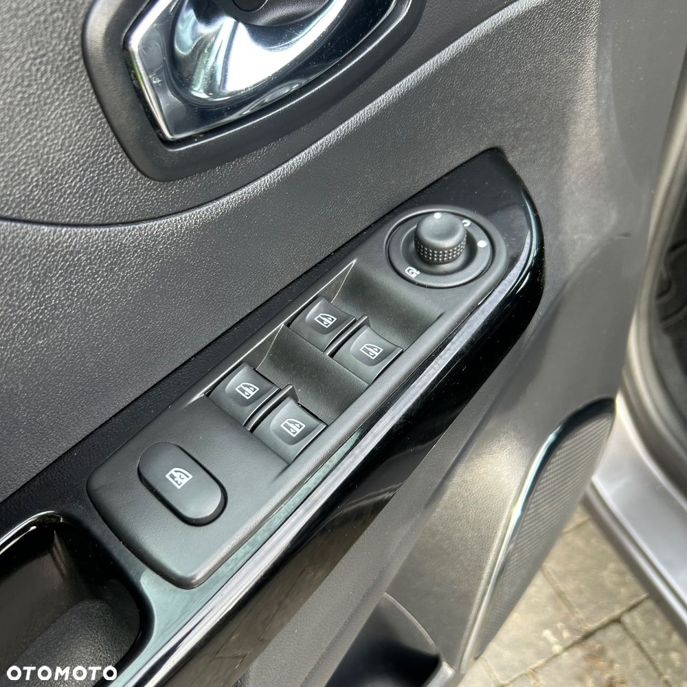 Renault Captur ENERGY TCe 120 EDC XMOD - 30
