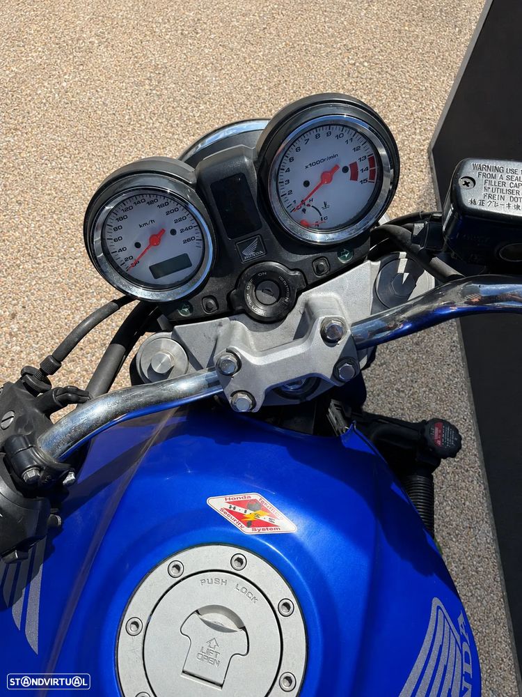 Honda CB Hornet - 14