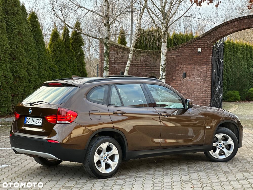 BMW X1 sDrive18i Sport Line - 17