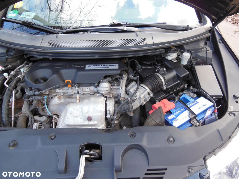 Honda Civic 1.6 i-DTEC Executive Black Edition - 26