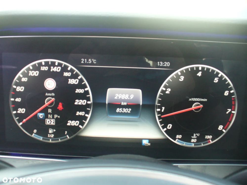 Mercedes-Benz Klasa E 300 9G-TRONIC Avantgarde - 27