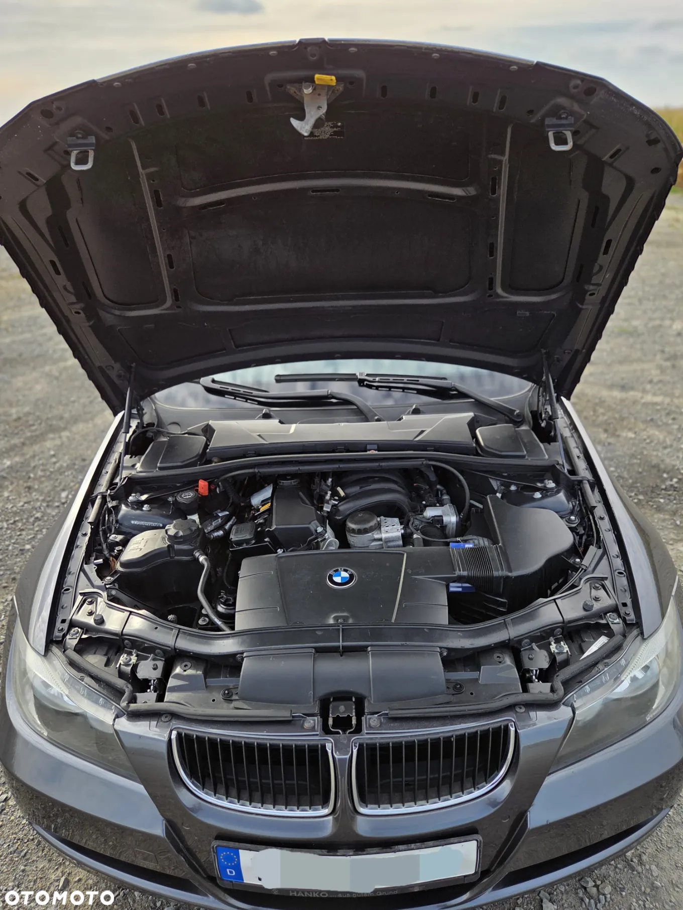 BMW Seria 3 318i Touring - 10