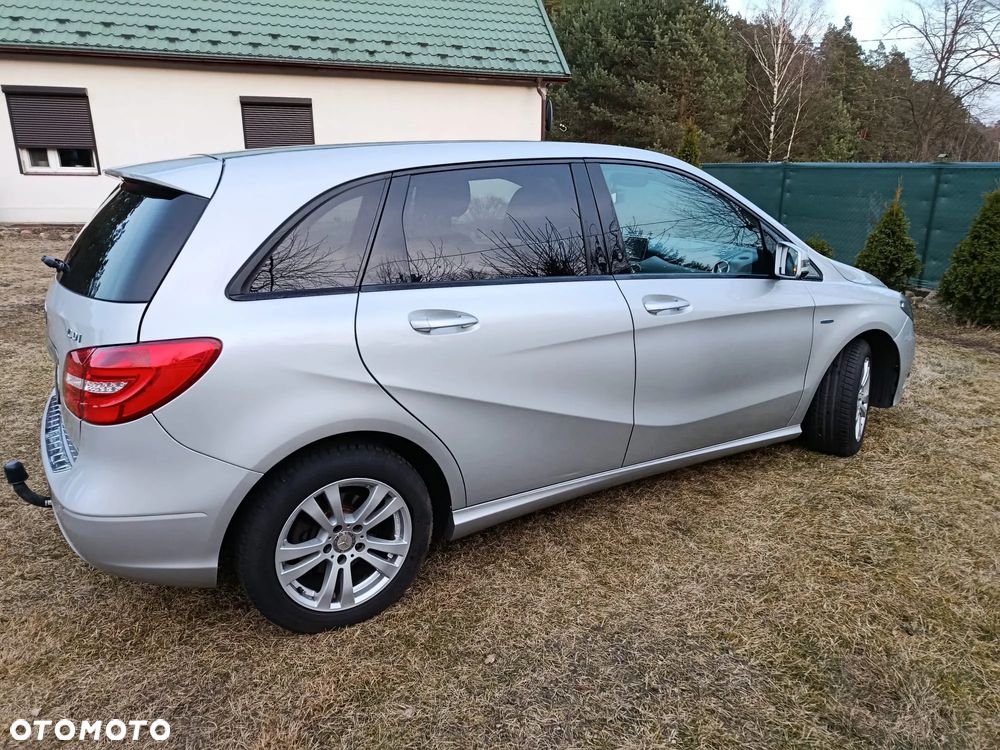Mercedes-Benz Klasa B 180 CDI (BlueEFFICIENCY) - 8