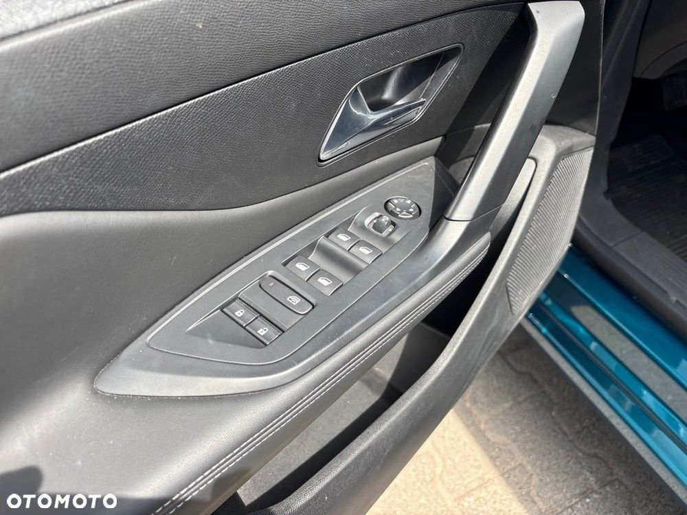 Peugeot 308 - 12