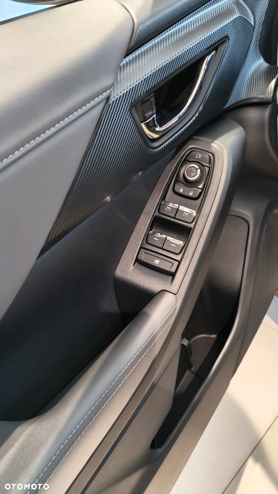 Subaru Crosstrek 2.0i-S e-Boxer Platinum (EyeSight) Lineartronic - 8