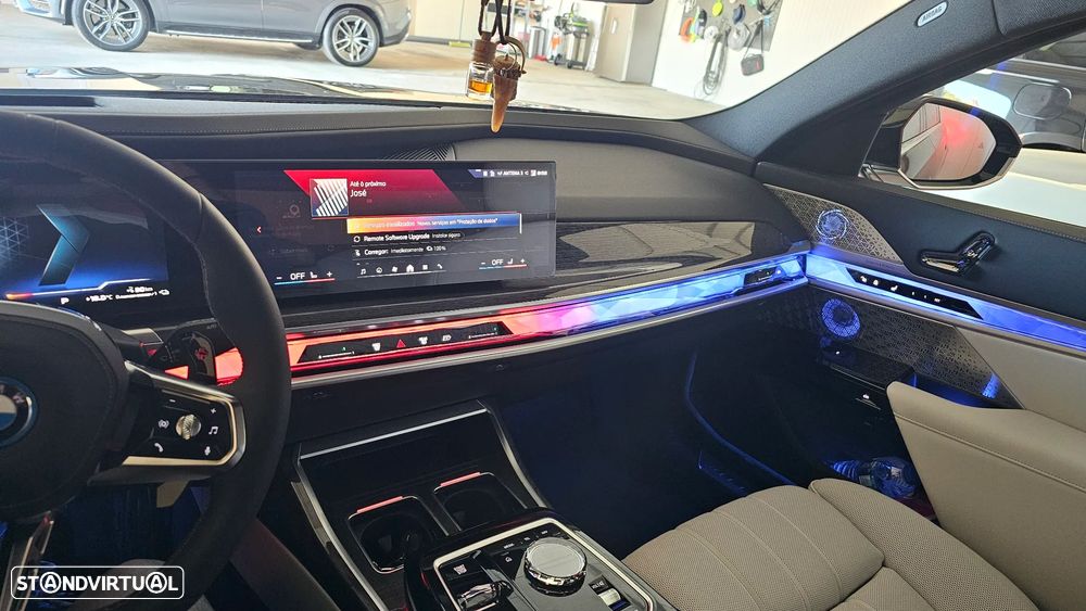 BMW 760 M760e xDrive - 18