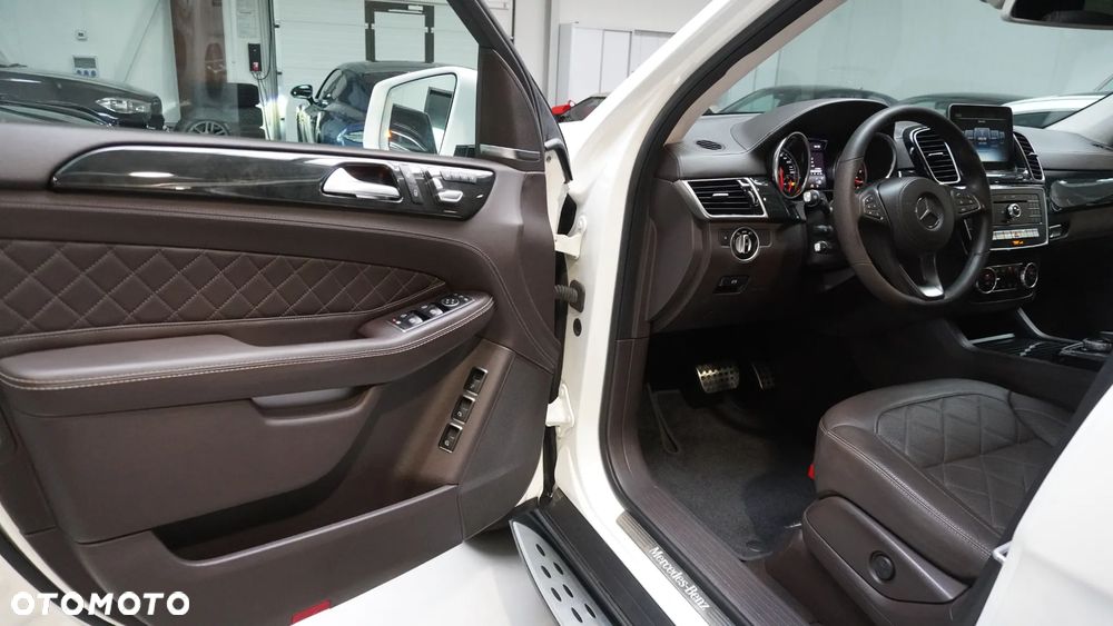 Mercedes-Benz GLS 350 d 4Matic 9G-TRONIC Exclusive - 5