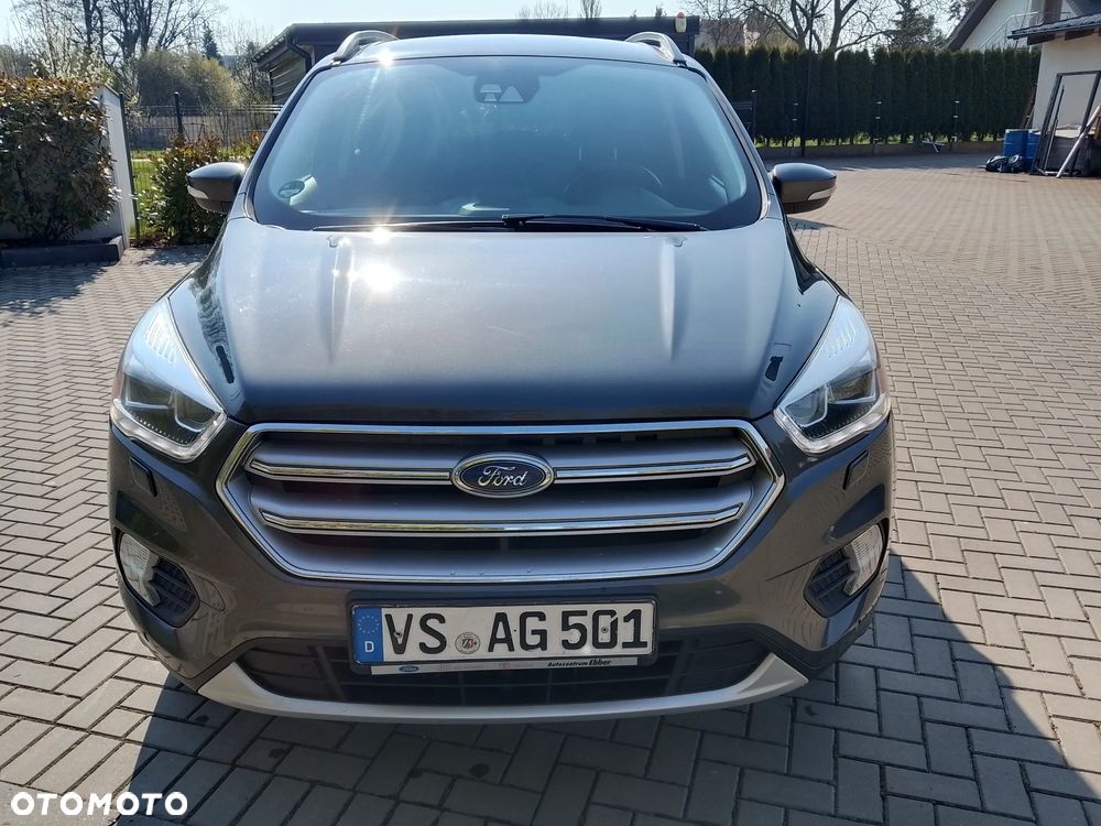 Ford Kuga 2.0 TDCi 2x4 Titanium - 2