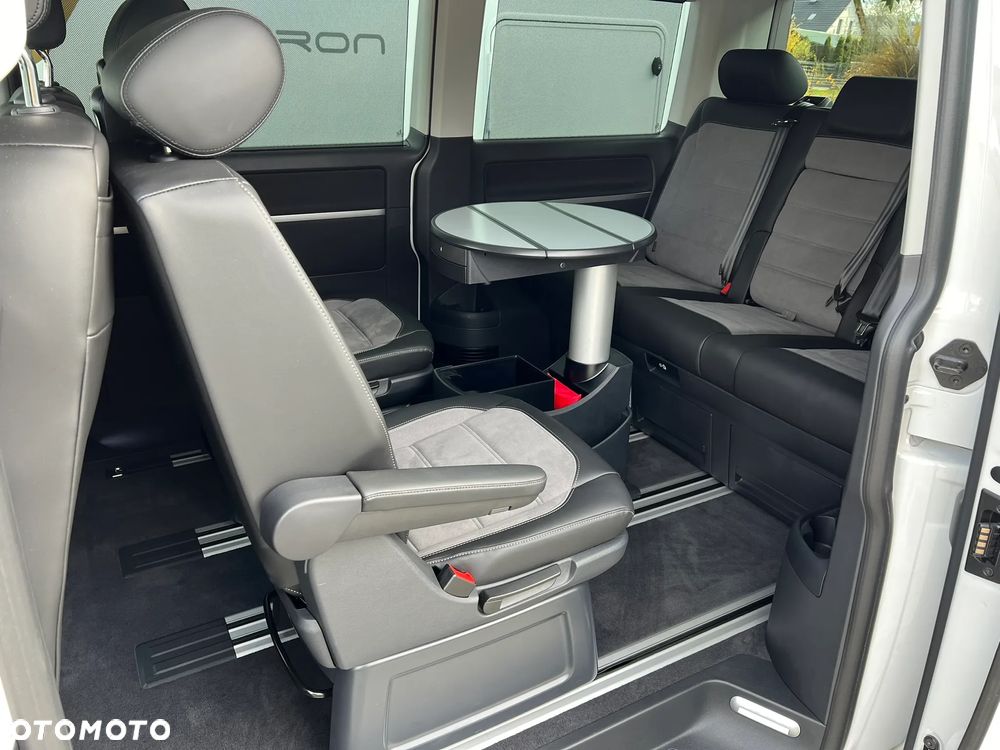 Volkswagen Multivan - 16
