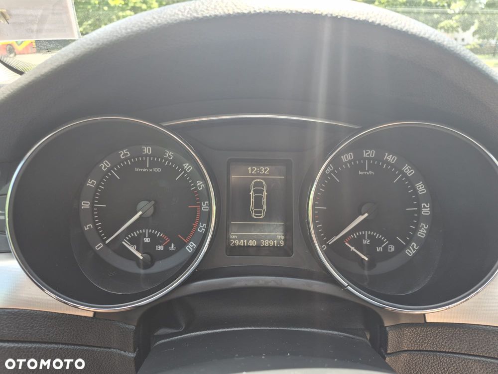 Skoda Superb 1.9 TDI Greenline - 14