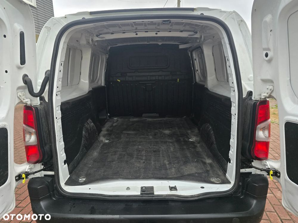 Toyota Proace City - 31