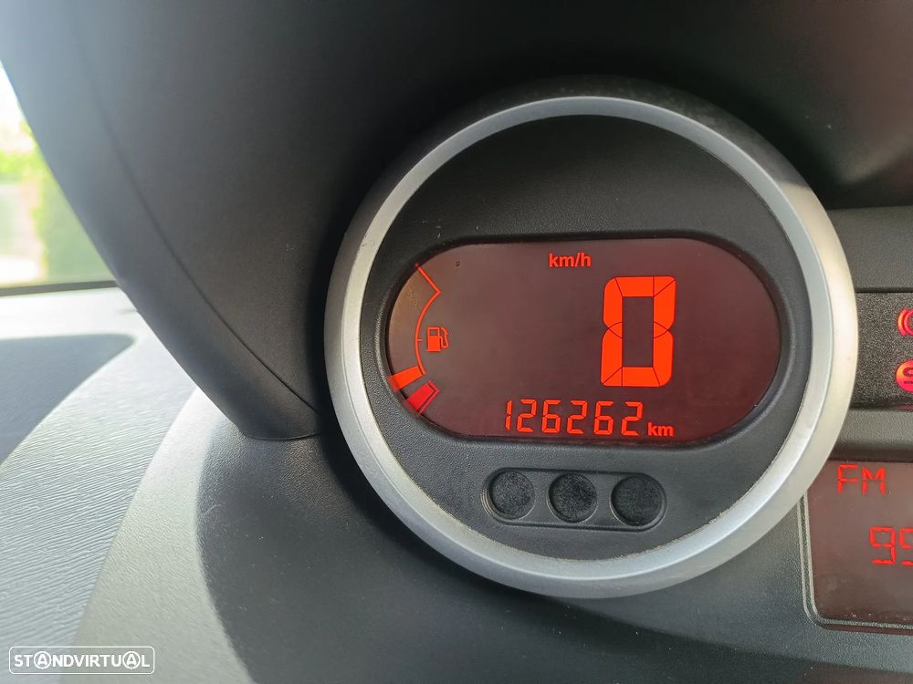 Renault Twingo 1.5 dCi Dynamique S - 14
