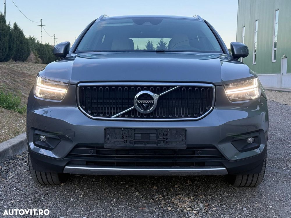 Volvo XC 40 D4 AWD Geartronic Momentum Pro - 2