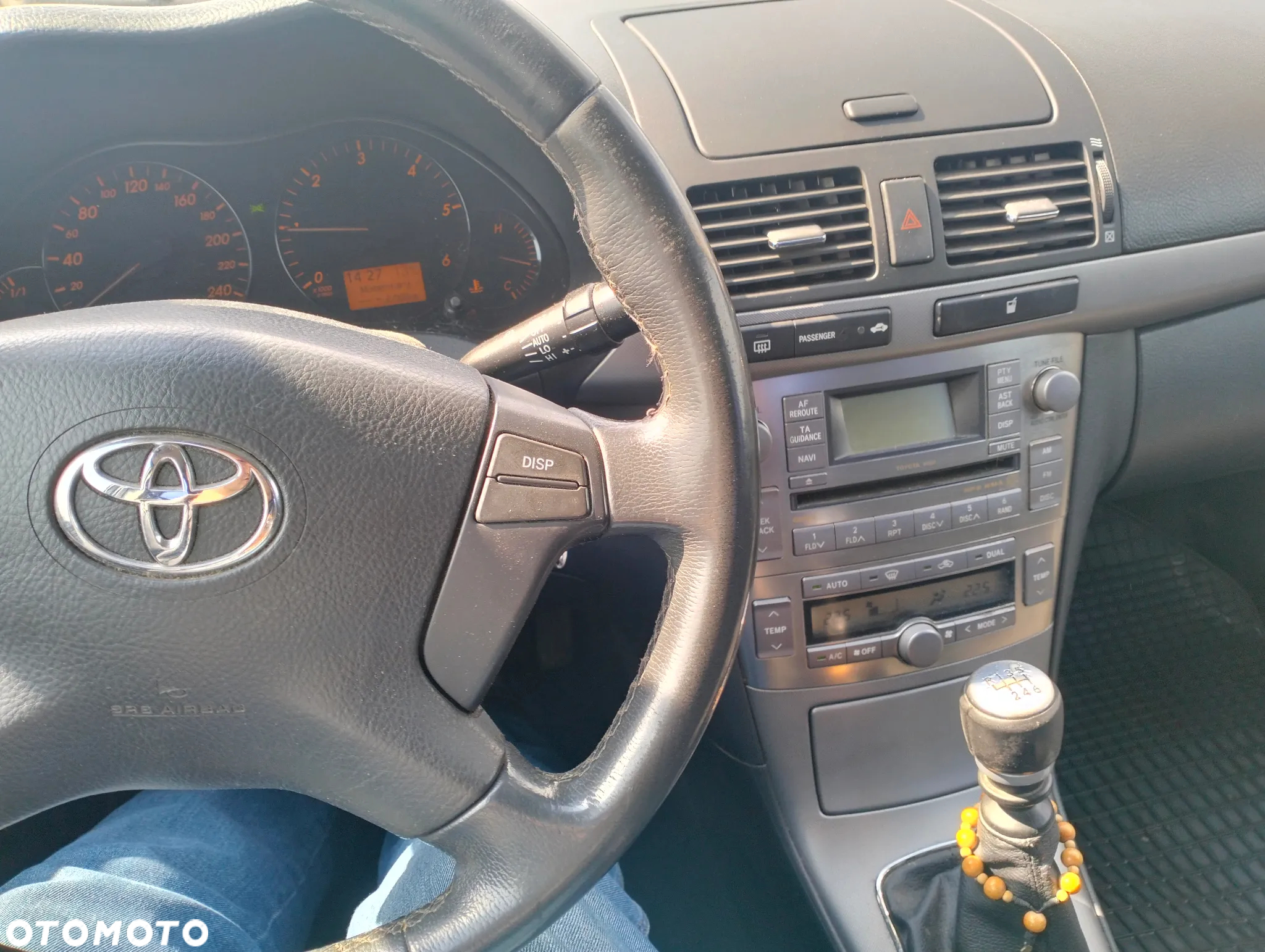 Toyota Avensis - 15