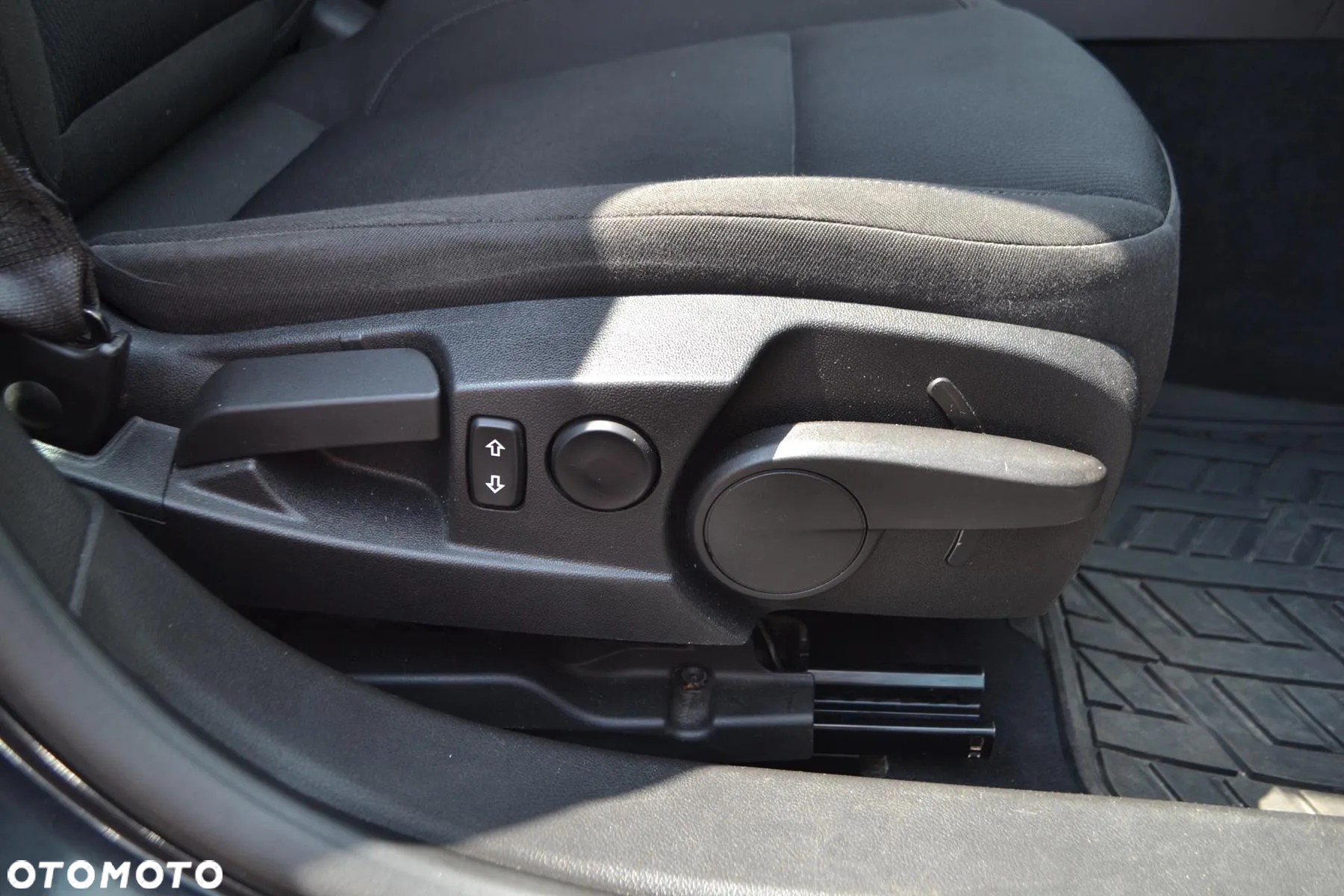 Opel Insignia 2.0 CDTI Edition - 20