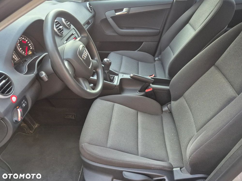 Audi A3 Sportback - 15