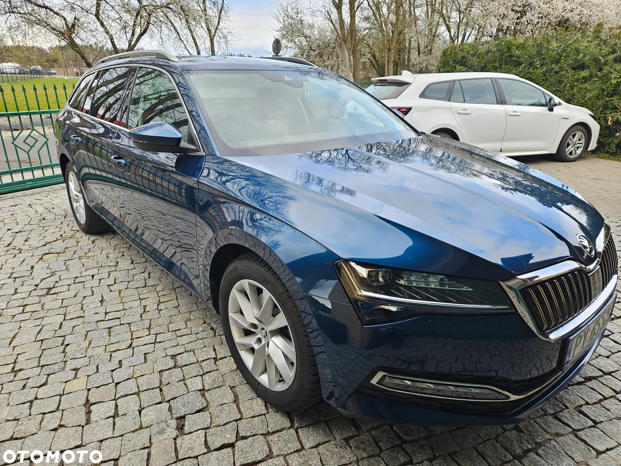 Skoda Superb 2.0 TDI SCR Ambition DSG - 3