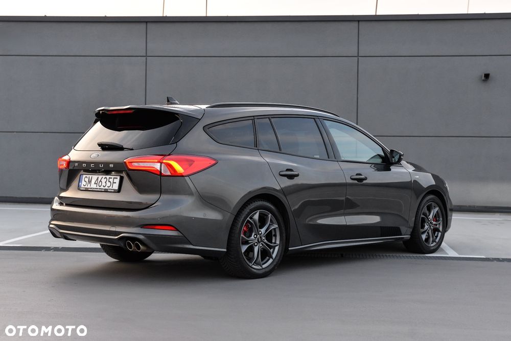 Ford Focus 1.5 EcoBoost ST-Line - 9