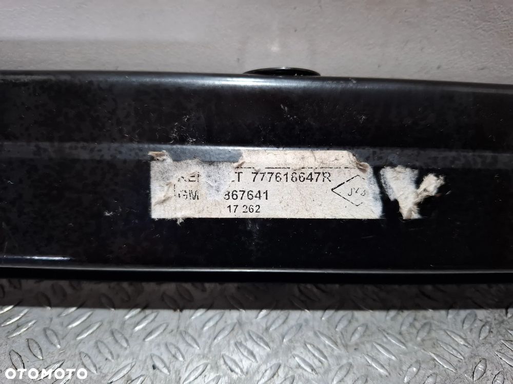 Szyna prowadnica lewa drzwi przesuwnych Renault Trafic III Vivaro B 2018 rok long nr 777618647R - 3