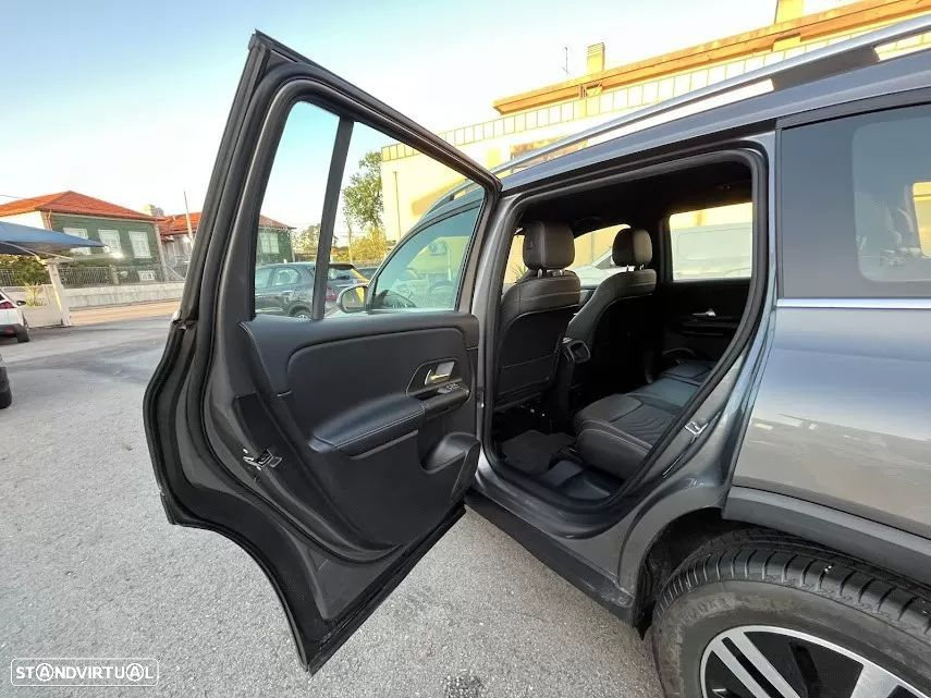 Mercedes-Benz GLB 200 - 43