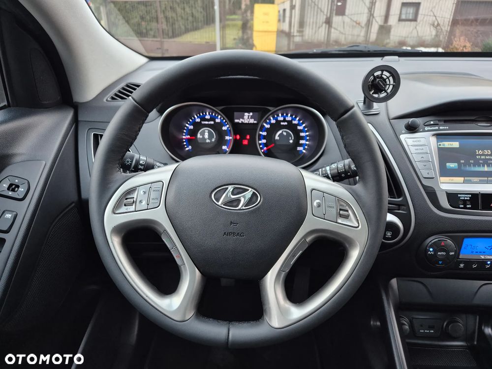 Hyundai ix35 blue 1.6 2WD Finale Silver - 32