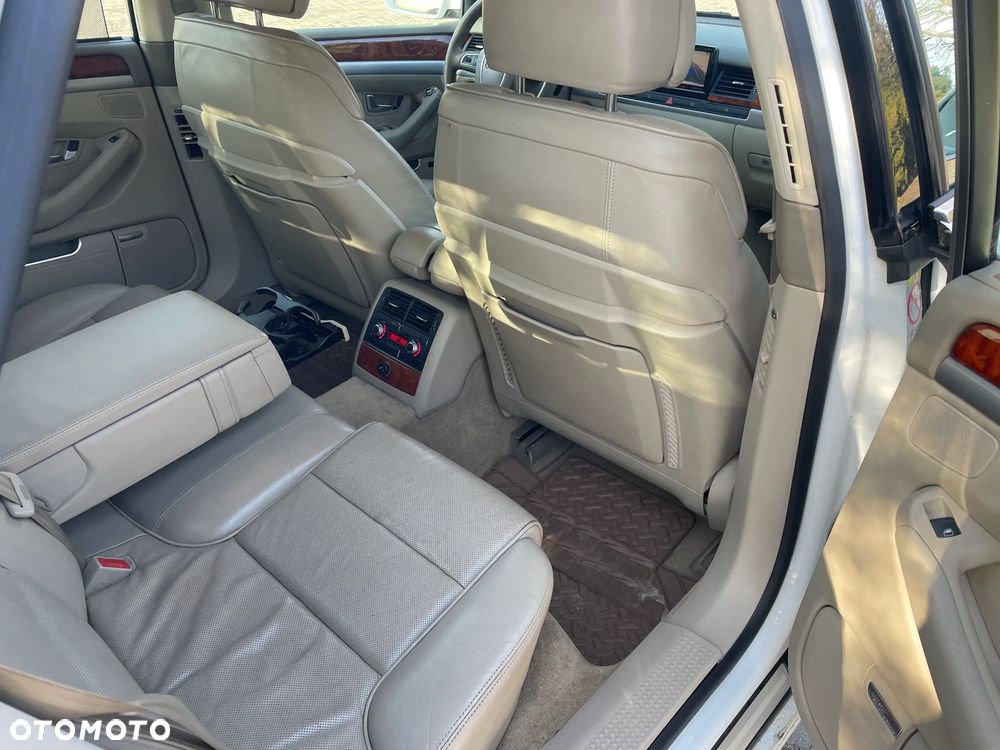 Audi A8 4.2 FSI Quattro - 8