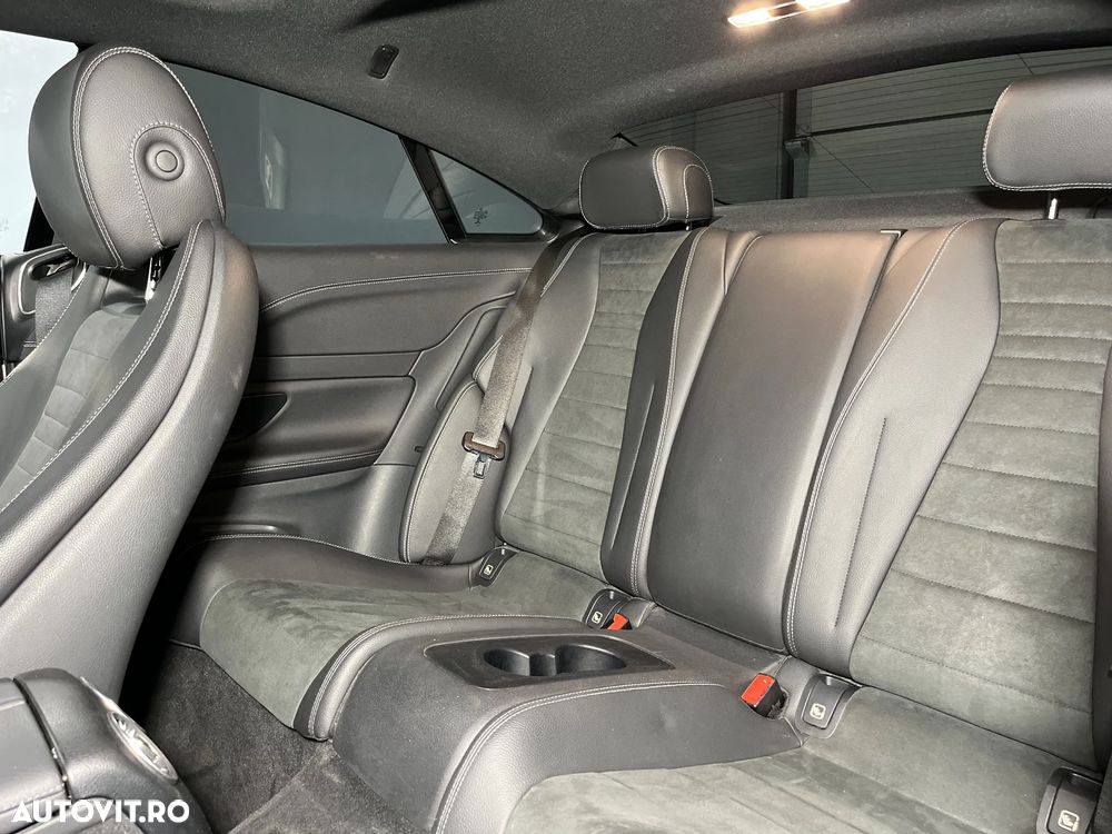 Mercedes-Benz E 300 9G-TRONIC AMG Line - 14
