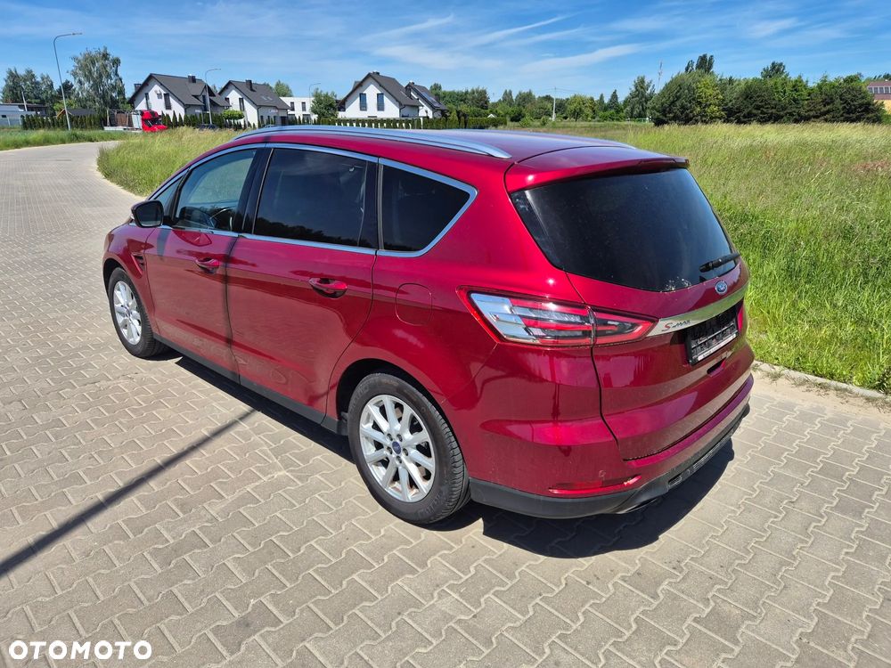 Ford S-Max 2.0 EcoBoost Titanium - 4