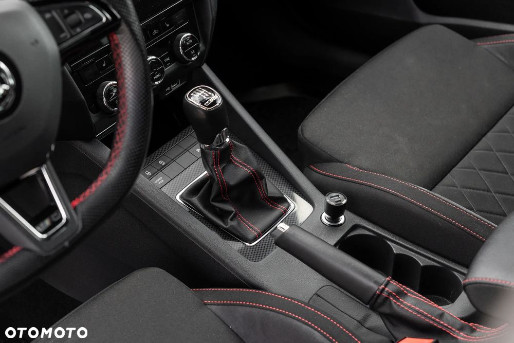 Skoda Octavia 2.0 TSI GPF RS 245 - 24