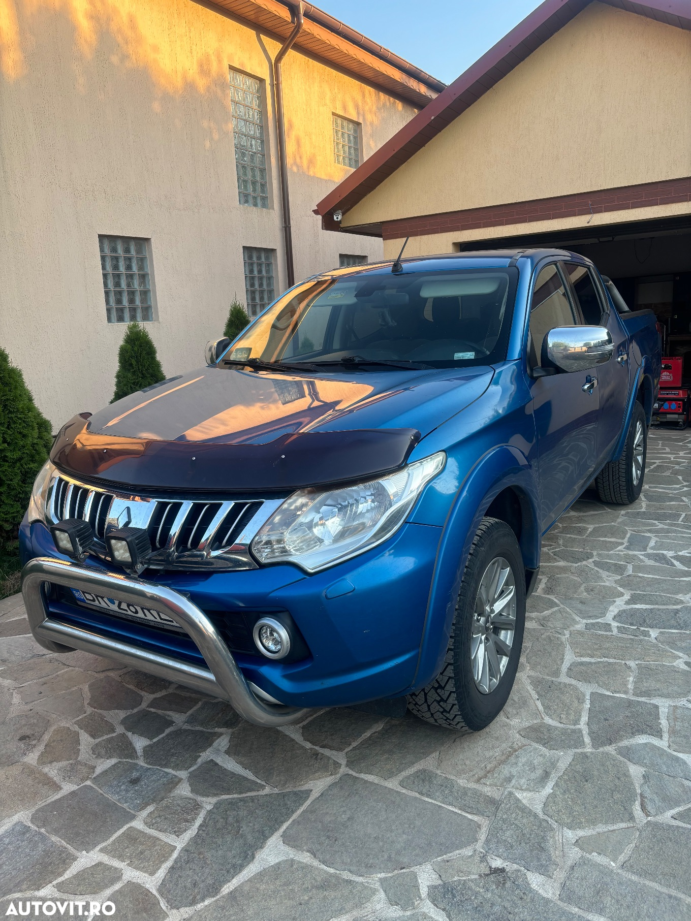 Mitsubishi L200 - 2