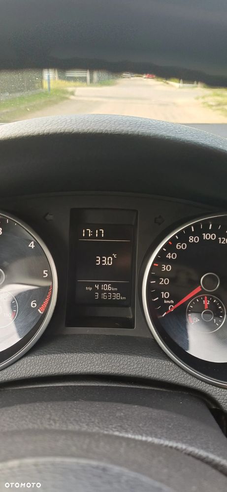Volkswagen Golf 1.6 TDI Highline - 1